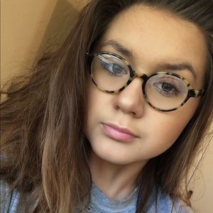 Meet your Posher, Leeanne